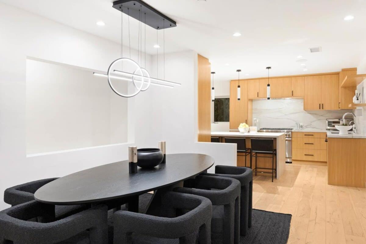 La Reserve By Awhile * Los Angeles